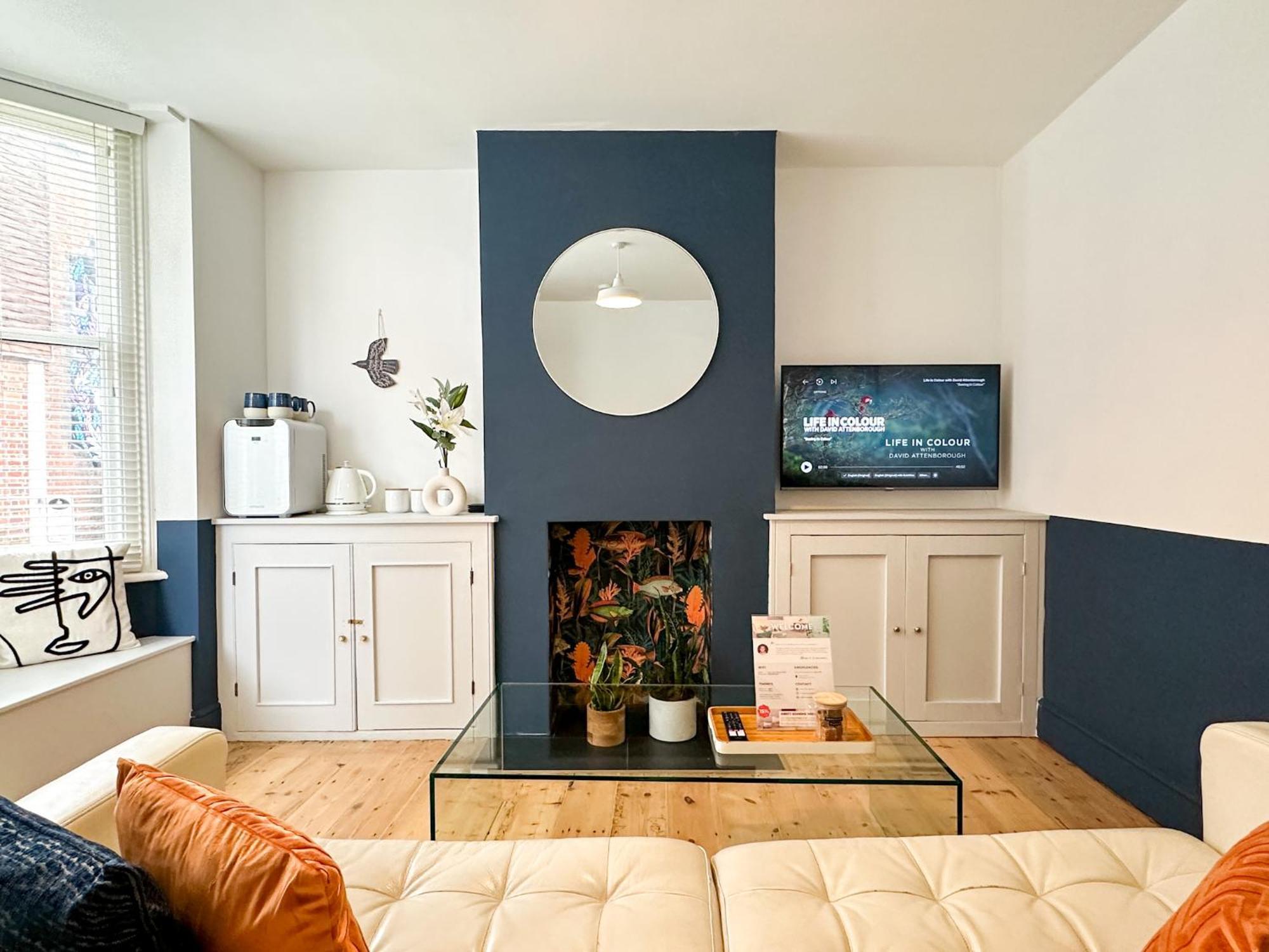 Love Lane - Cosy & Modern City Centre Guest Suite Canterbury Dış mekan fotoğraf